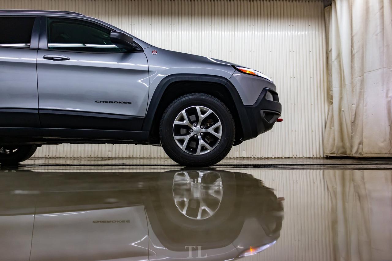 2015 Jeep Cherokee 4x4 Trailhawk Leather Nav BCam Red Deer AB
