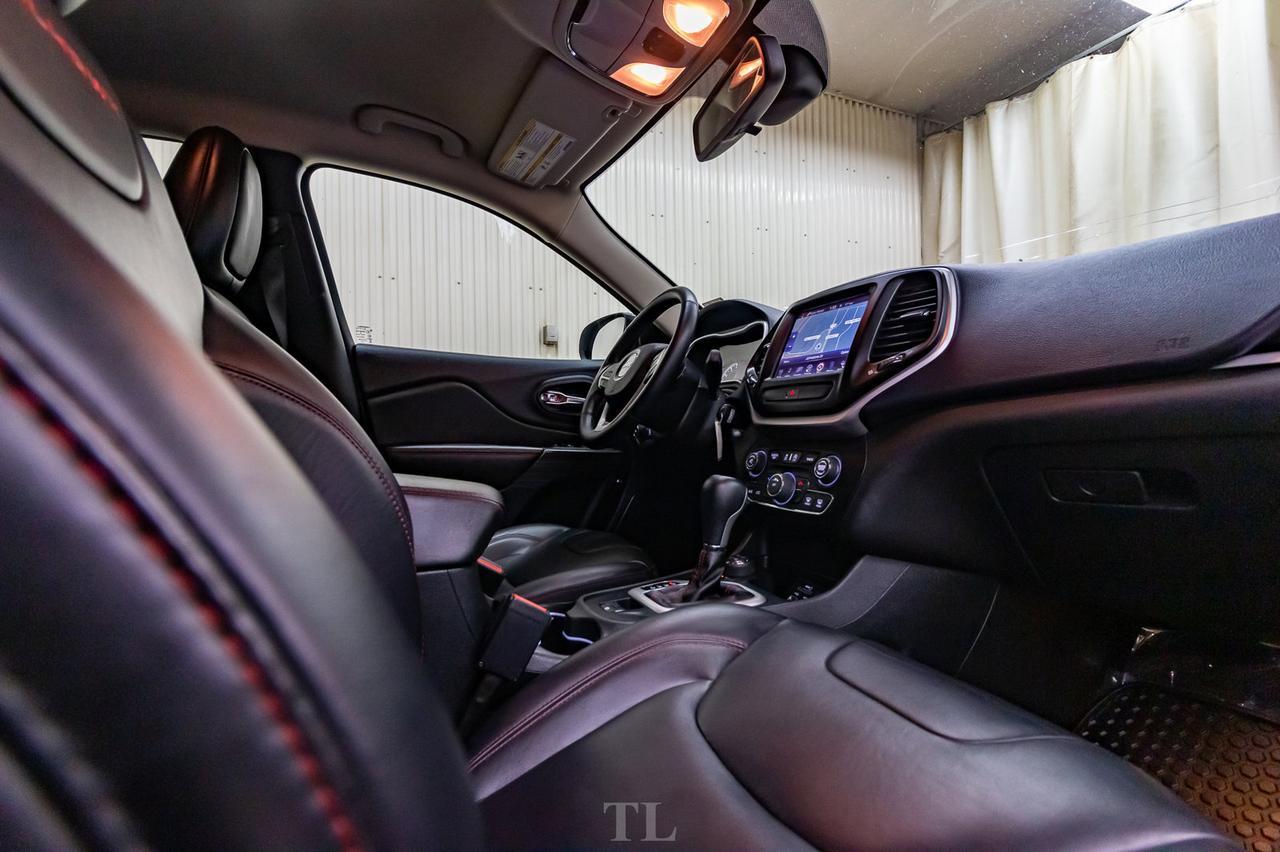 2015 Jeep Cherokee 4x4 Trailhawk Leather Nav BCam Red Deer AB