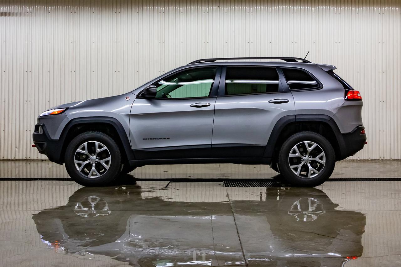 2015 Jeep Cherokee 4x4 Trailhawk Leather Nav BCam Red Deer AB