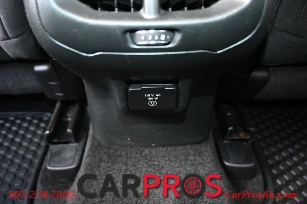 2015 Jeep Cherokee Latitude - 4X4 - 3.2L V6 - Auto Start - Power Driver's Seat - Heated Seats & Steering Wheel - Keyless Entry & Push to Start - Backup Camera - Power Liftgate - Blind Spot Alert - Rear Parking Sensors Anchorage AK