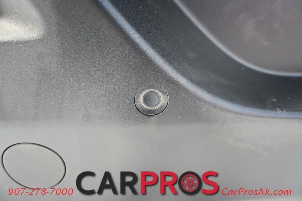 2015 Jeep Cherokee Latitude - 4X4 - 3.2L V6 - Auto Start - Power Driver's Seat - Heated Seats & Steering Wheel - Keyless Entry & Push to Start - Backup Camera - Power Liftgate - Blind Spot Alert - Rear Parking Sensors Anchorage AK