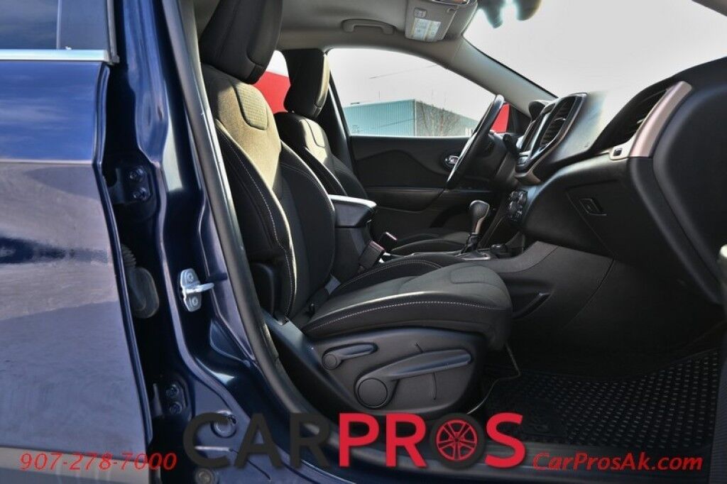 2015 Jeep Cherokee Latitude - 4X4 - 3.2L V6 - Auto Start - Power Driver's Seat - Heated Seats & Steering Wheel - Keyless Entry & Push to Start - Backup Camera - Power Liftgate - Blind Spot Alert - Rear Parking Sensors Anchorage AK