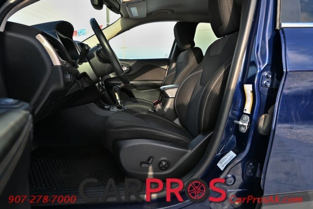 2015 Jeep Cherokee Latitude - 4X4 - 3.2L V6 - Auto Start - Power Driver's Seat - Heated Seats & Steering Wheel - Keyless Entry & Push to Start - Backup Camera - Power Liftgate - Blind Spot Alert - Rear Parking Sensors Anchorage AK