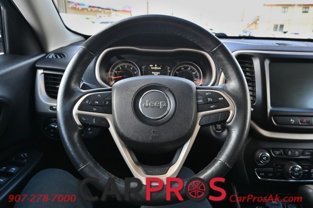 2015 Jeep Cherokee Latitude - 4X4 - 3.2L V6 - Auto Start - Power Driver's Seat - Heated Seats & Steering Wheel - Keyless Entry & Push to Start - Backup Camera - Power Liftgate - Blind Spot Alert - Rear Parking Sensors Anchorage AK