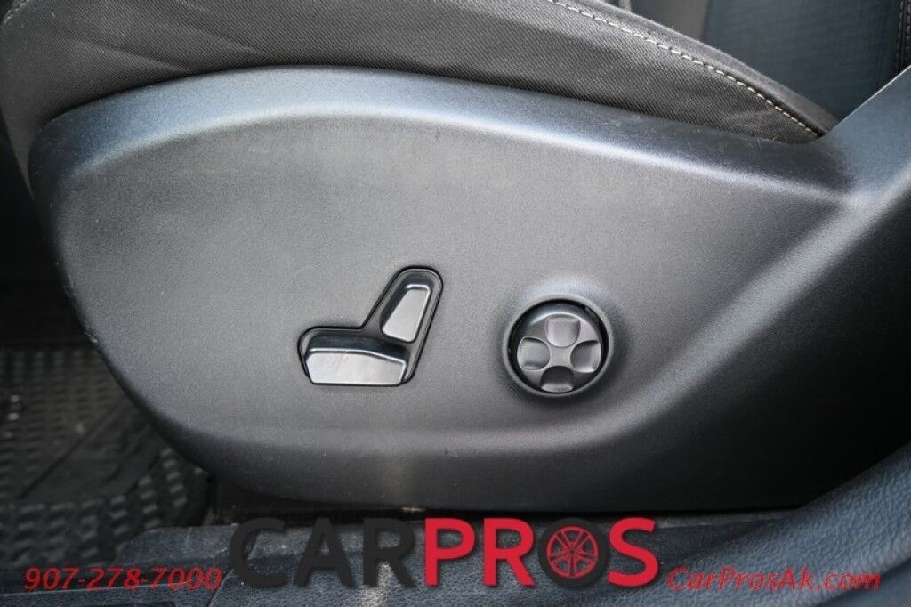 2015 Jeep Cherokee Latitude - 4X4 - 3.2L V6 - Auto Start - Power Driver's Seat - Heated Seats & Steering Wheel - Keyless Entry & Push to Start - Backup Camera - Power Liftgate - Blind Spot Alert - Rear Parking Sensors Anchorage AK