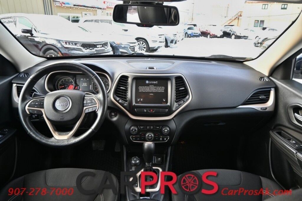 2015 Jeep Cherokee Latitude - 4X4 - 3.2L V6 - Auto Start - Power Driver's Seat - Heated Seats & Steering Wheel - Keyless Entry & Push to Start - Backup Camera - Power Liftgate - Blind Spot Alert - Rear Parking Sensors Anchorage AK