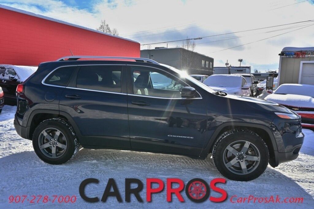 2015 Jeep Cherokee Latitude - 4X4 - 3.2L V6 - Auto Start - Power Driver's Seat - Heated Seats & Steering Wheel - Keyless Entry & Push to Start - Backup Camera - Power Liftgate - Blind Spot Alert - Rear Parking Sensors Anchorage AK