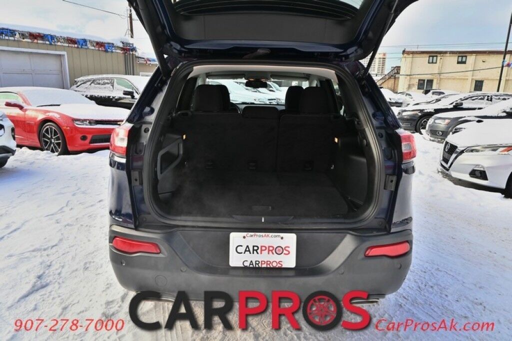 2015 Jeep Cherokee Latitude - 4X4 - 3.2L V6 - Auto Start - Power Driver's Seat - Heated Seats & Steering Wheel - Keyless Entry & Push to Start - Backup Camera - Power Liftgate - Blind Spot Alert - Rear Parking Sensors Anchorage AK