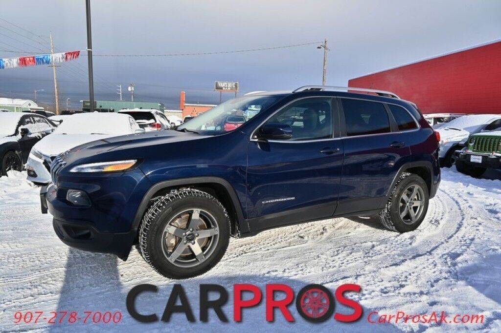 2015 Jeep Cherokee Latitude - 4X4 - 3.2L V6 - Auto Start - Power Driver's Seat - Heated Seats & Steering Wheel - Keyless Entry & Push to Start - Backup Camera - Power Liftgate - Blind Spot Alert - Rear Parking Sensors
