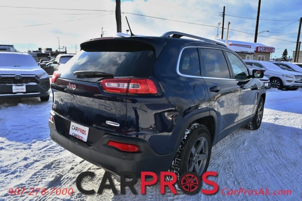 2015 Jeep Cherokee Latitude - 4X4 - 3.2L V6 - Auto Start - Power Driver's Seat - Heated Seats & Steering Wheel - Keyless Entry & Push to Start - Backup Camera - Power Liftgate - Blind Spot Alert - Rear Parking Sensors Anchorage AK