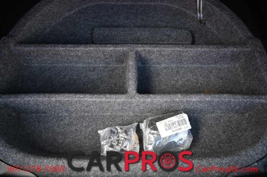 2015 Jeep Cherokee Latitude - 4X4 - 3.2L V6 - Auto Start - Power Driver's Seat - Heated Seats & Steering Wheel - Keyless Entry & Push to Start - Backup Camera - Power Liftgate - Blind Spot Alert - Rear Parking Sensors Anchorage AK