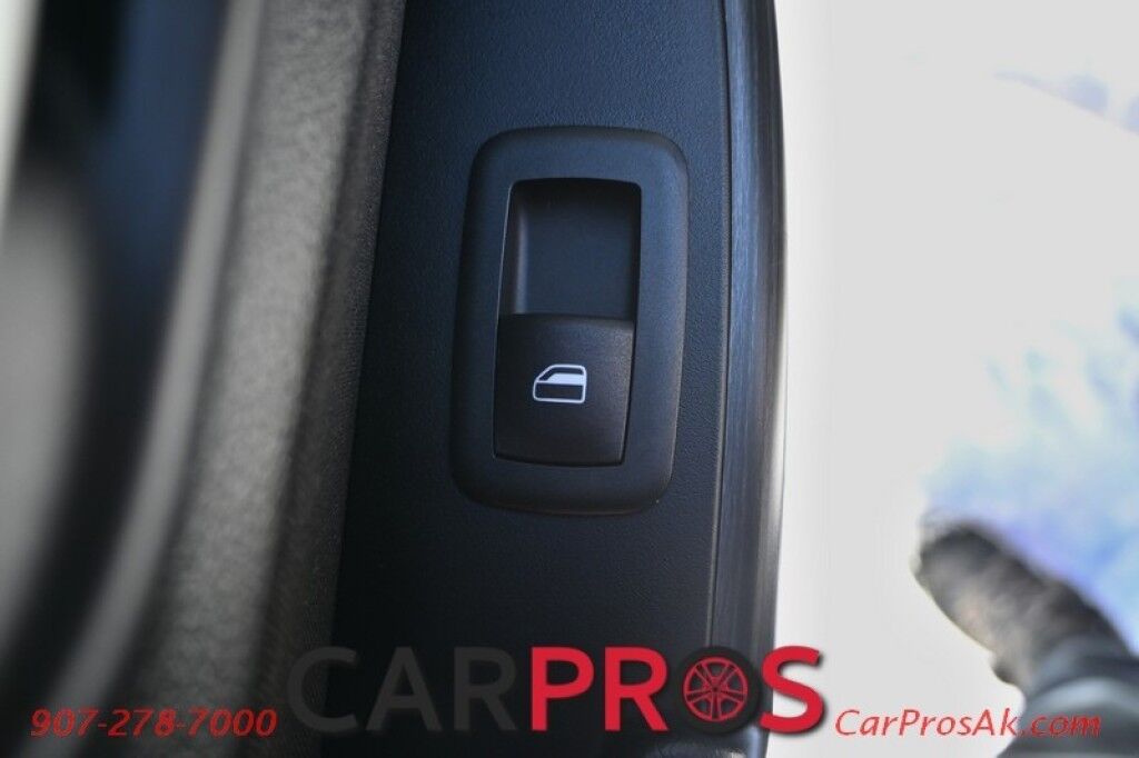 2015 Jeep Cherokee Latitude - 4X4 - 3.2L V6 - Auto Start - Power Driver's Seat - Heated Seats & Steering Wheel - Keyless Entry & Push to Start - Backup Camera - Power Liftgate - Blind Spot Alert - Rear Parking Sensors Anchorage AK