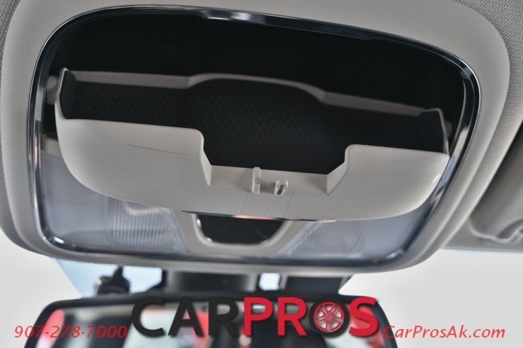 2015 Jeep Cherokee Latitude - 4X4 - 3.2L V6 - Auto Start - Power Driver's Seat - Heated Seats & Steering Wheel - Keyless Entry & Push to Start - Backup Camera - Power Liftgate - Blind Spot Alert - Rear Parking Sensors Anchorage AK