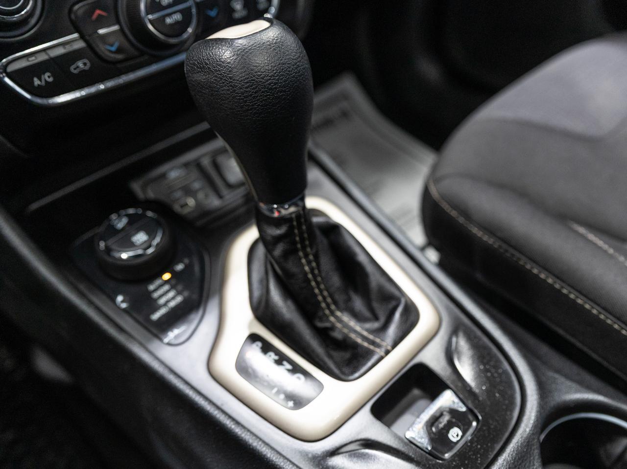 2015 Jeep Cherokee Latitude 4WD Cranberry PA