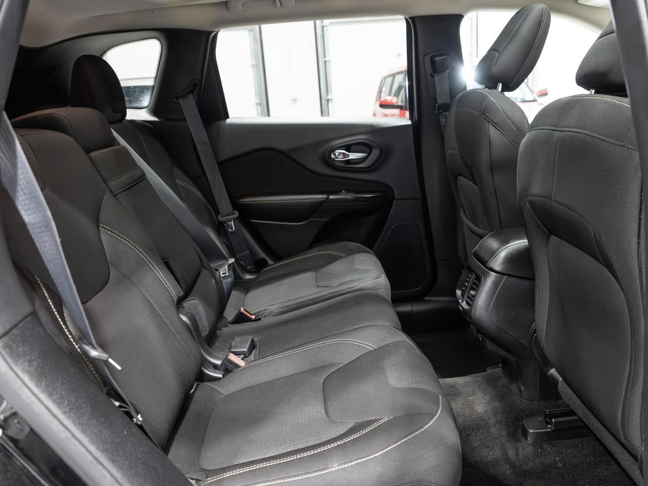 2015 Jeep Cherokee Latitude 4WD Cranberry PA