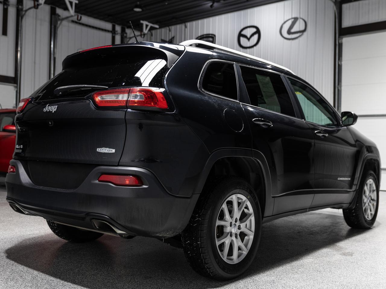 2015 Jeep Cherokee Latitude 4WD Cranberry PA