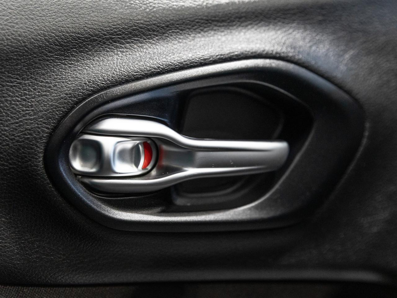 2015 Jeep Cherokee Latitude 4WD Cranberry PA