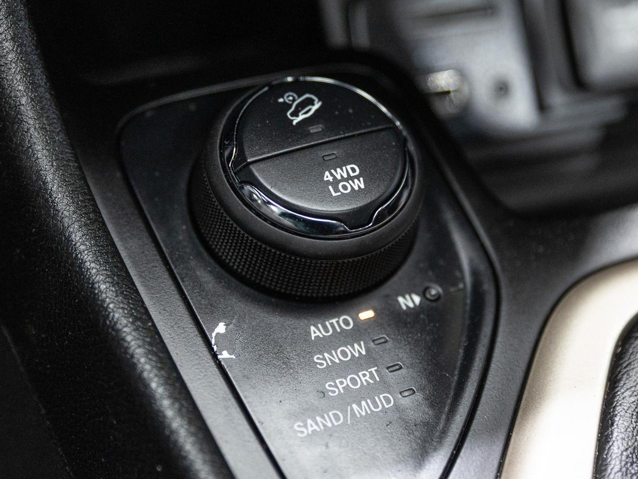 2015 Jeep Cherokee Latitude 4WD Cranberry PA