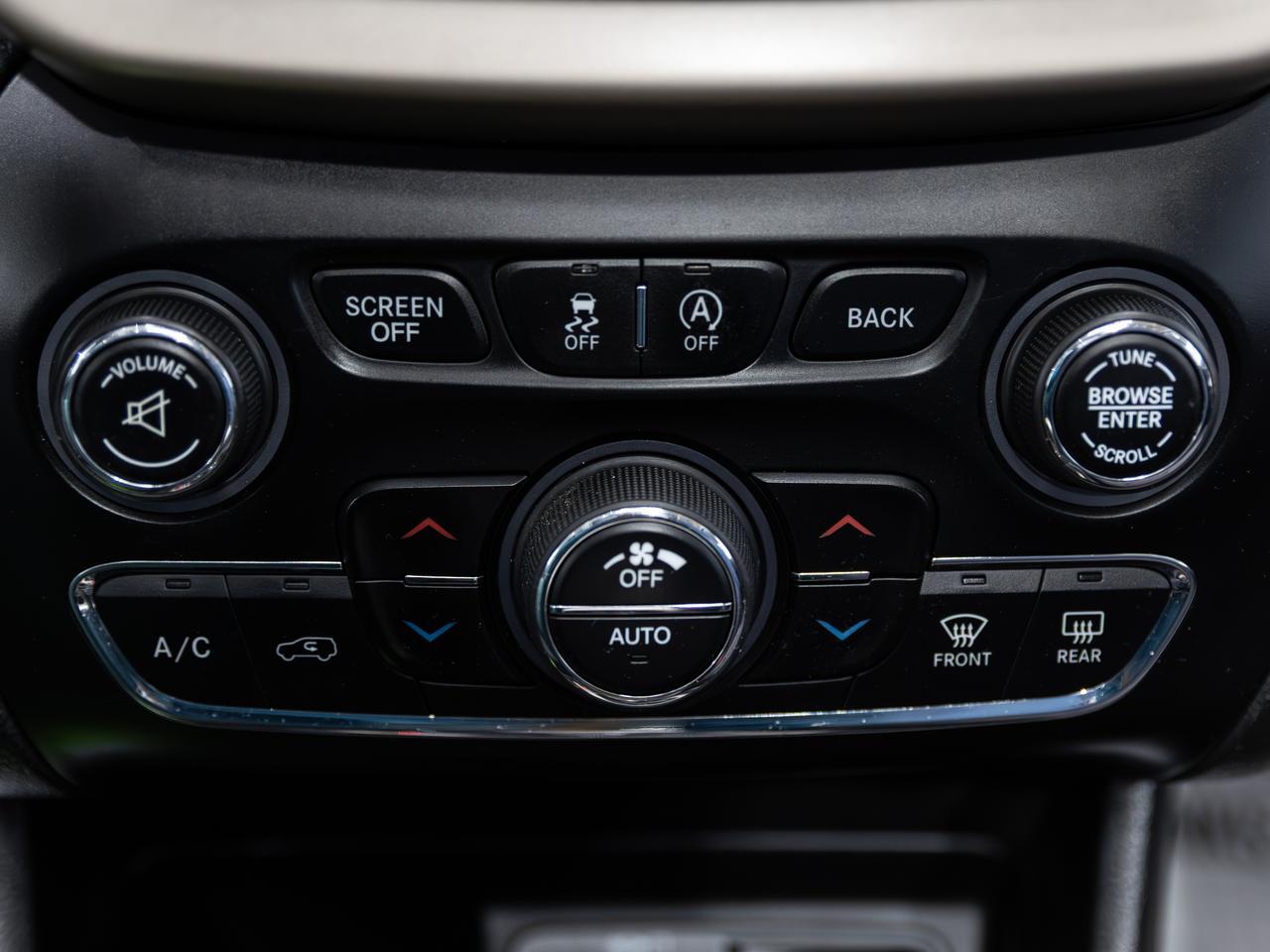 2015 Jeep Cherokee Latitude 4WD Cranberry PA