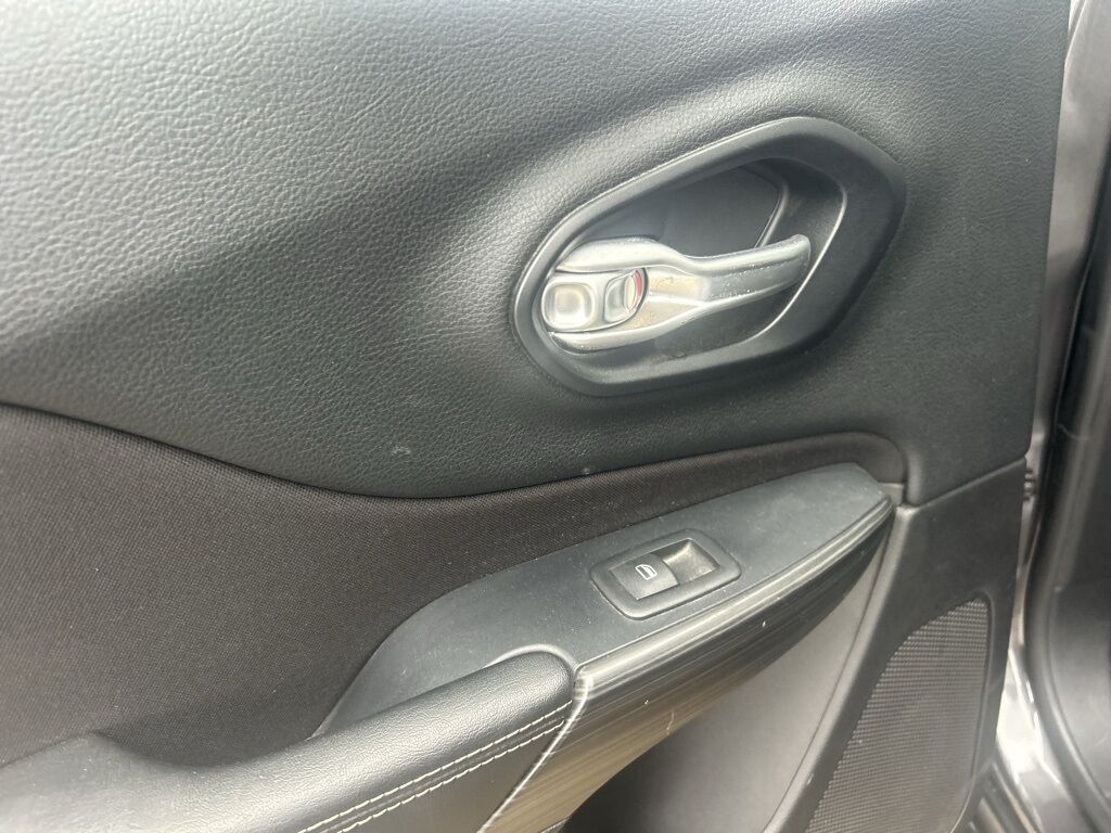 2015 Jeep Cherokee Latitude Crestwood KY