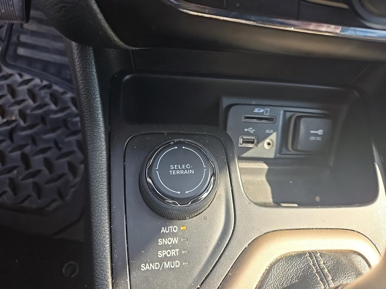2015 Jeep Cherokee Latitude West Burlington IA