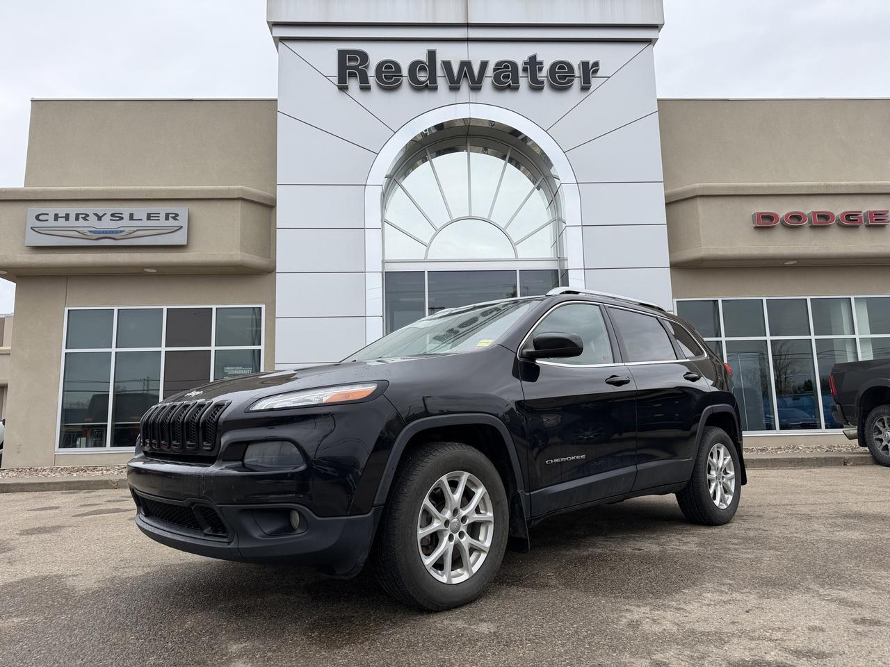 2015 Jeep Cherokee North 4WD | CommandView Dual Pane Sunroof | Backup Camera | NAV | Keyless Entry | Bluetooth Redwater AB