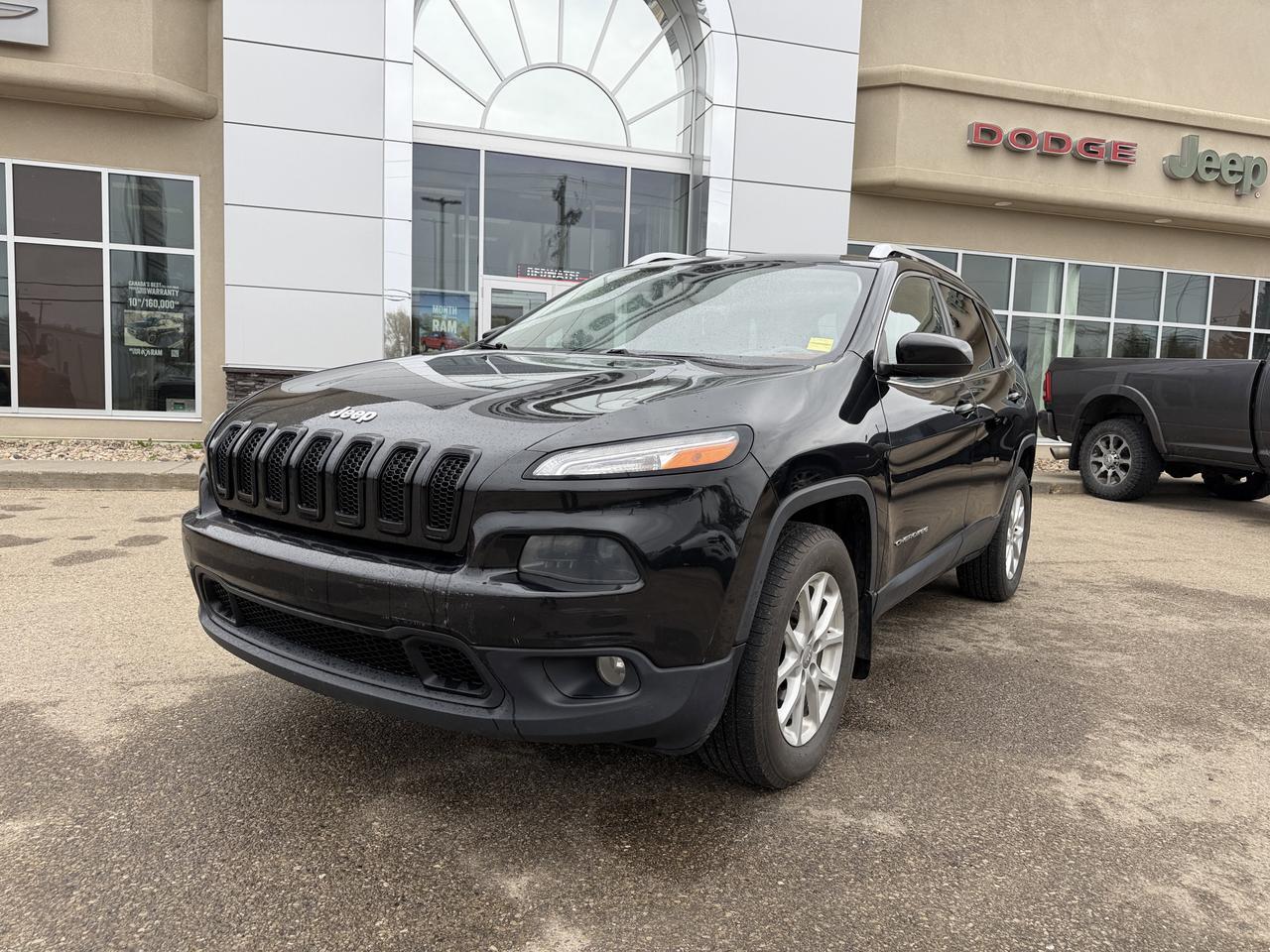 2015 Jeep Cherokee North 4WD | CommandView Dual Pane Sunroof | Backup Camera | NAV | Keyless Entry | Bluetooth Redwater AB