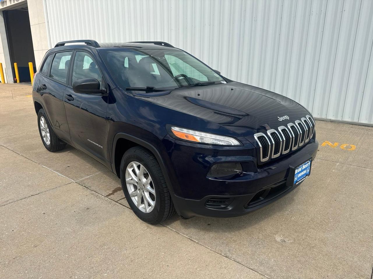 2015 Jeep Cherokee Sport