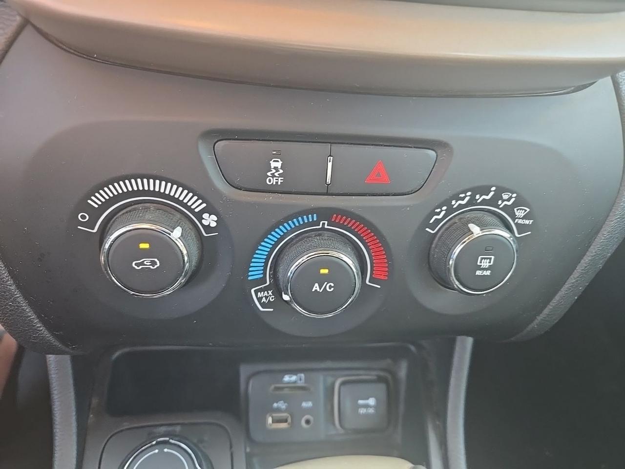 2015 Jeep Cherokee Sport West Burlington IA