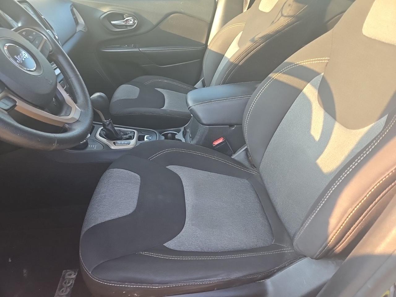 2015 Jeep Cherokee Sport West Burlington IA