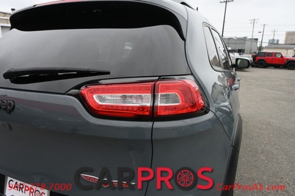 2015 Jeep Cherokee Trailhawk - 4X4 - Comfort & Convenience Group - 3.2L V6 - AutoStart - Heated & Cooled Leather Seats - Heated Steering Wheel - Bluetooth - Navigation - Back Up Camera - Cruise Control - Power Liftgate - Tow Pkg Anchorage AK