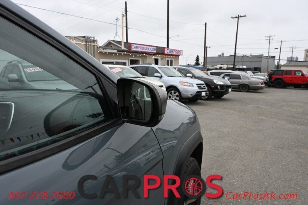2015 Jeep Cherokee Trailhawk - 4X4 - Comfort & Convenience Group - 3.2L V6 - AutoStart - Heated & Cooled Leather Seats - Heated Steering Wheel - Bluetooth - Navigation - Back Up Camera - Cruise Control - Power Liftgate - Tow Pkg Anchorage AK