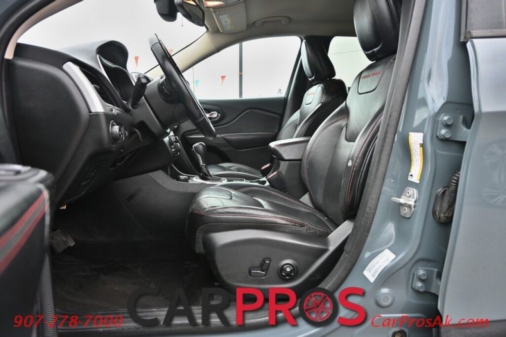 2015 Jeep Cherokee Trailhawk - 4X4 - Comfort & Convenience Group - 3.2L V6 - AutoStart - Heated & Cooled Leather Seats - Heated Steering Wheel - Bluetooth - Navigation - Back Up Camera - Cruise Control - Power Liftgate - Tow Pkg Anchorage AK