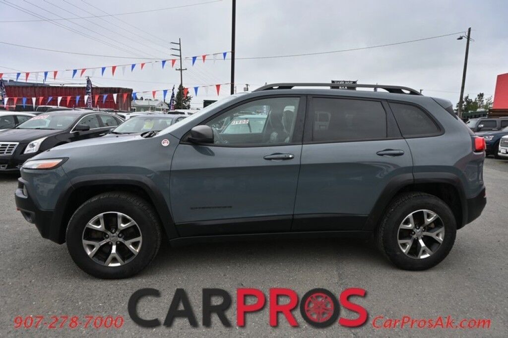2015 Jeep Cherokee Trailhawk - 4X4 - Comfort & Convenience Group - 3.2L V6 - AutoStart - Heated & Cooled Leather Seats - Heated Steering Wheel - Bluetooth - Navigation - Back Up Camera - Cruise Control - Power Liftgate - Tow Pkg