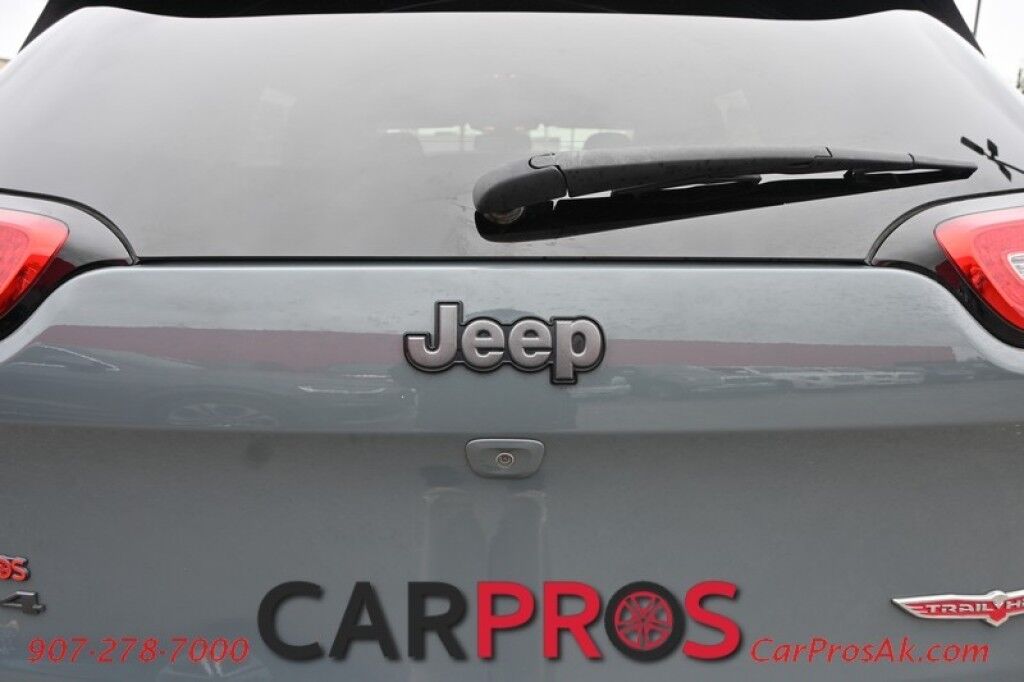 2015 Jeep Cherokee Trailhawk - 4X4 - Comfort & Convenience Group - 3.2L V6 - AutoStart - Heated & Cooled Leather Seats - Heated Steering Wheel - Bluetooth - Navigation - Back Up Camera - Cruise Control - Power Liftgate - Tow Pkg Anchorage AK