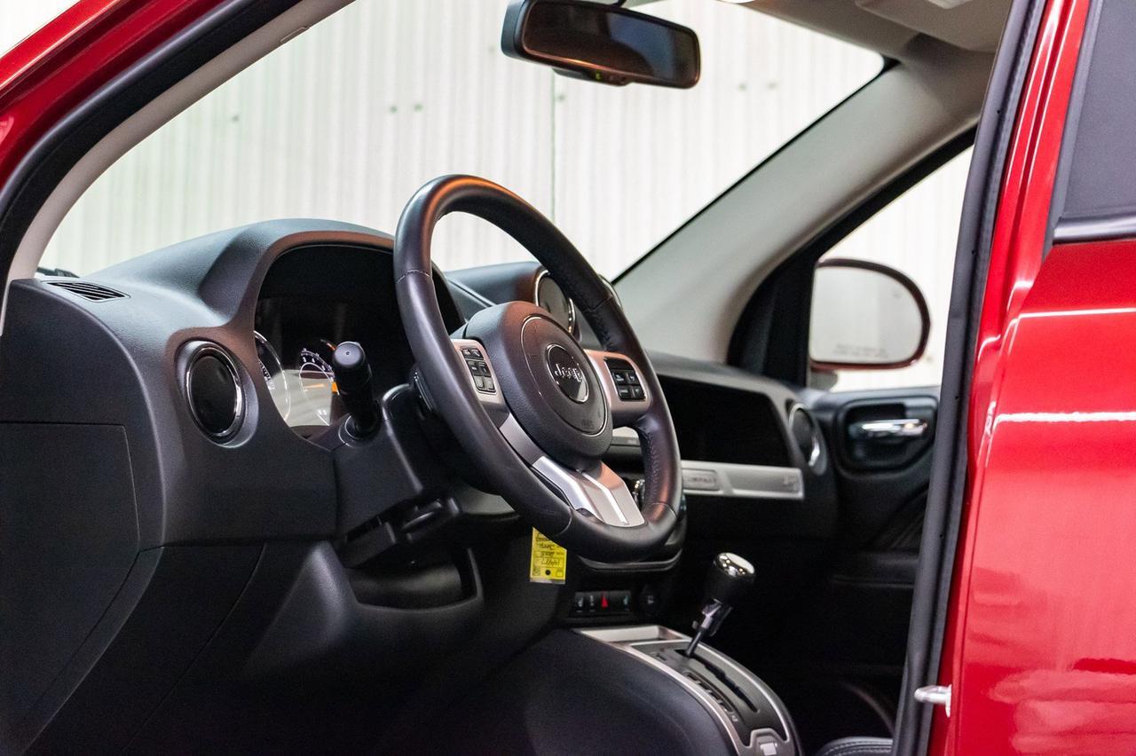 2015 Jeep Compass 4x4 Limited Leather Nav BCam Red Deer AB