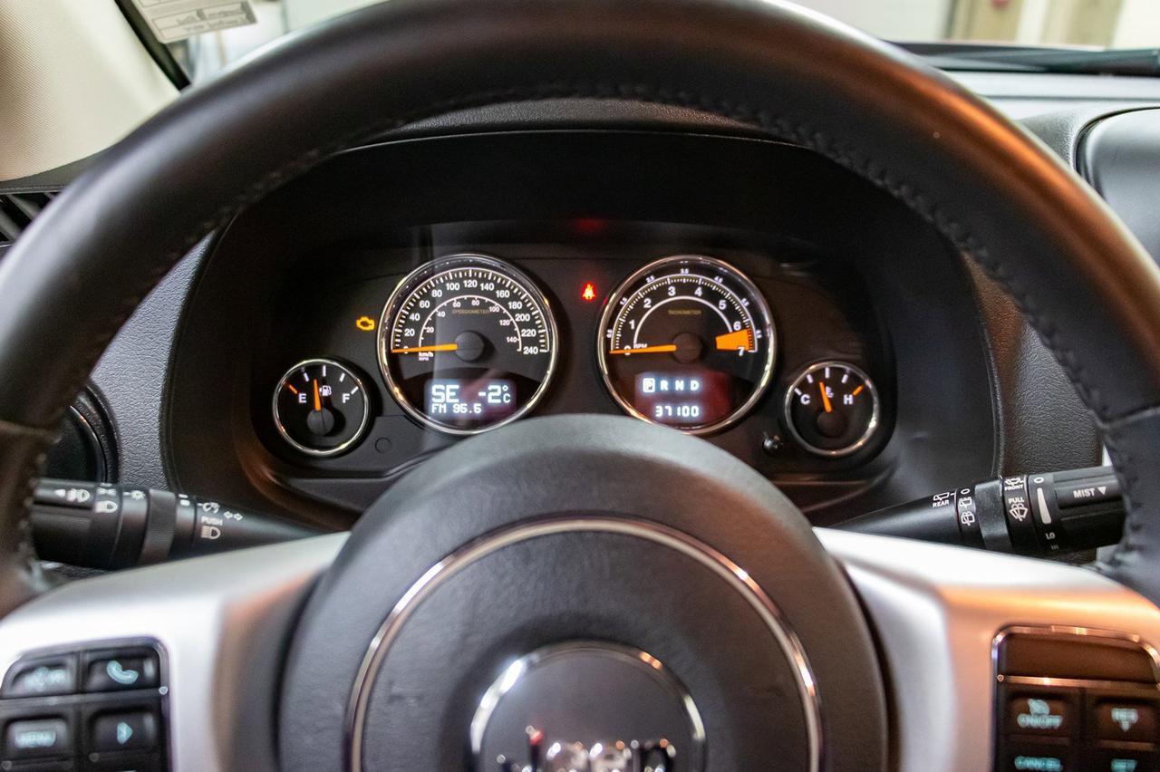 2015 Jeep Compass 4x4 Limited Leather Nav BCam Red Deer AB