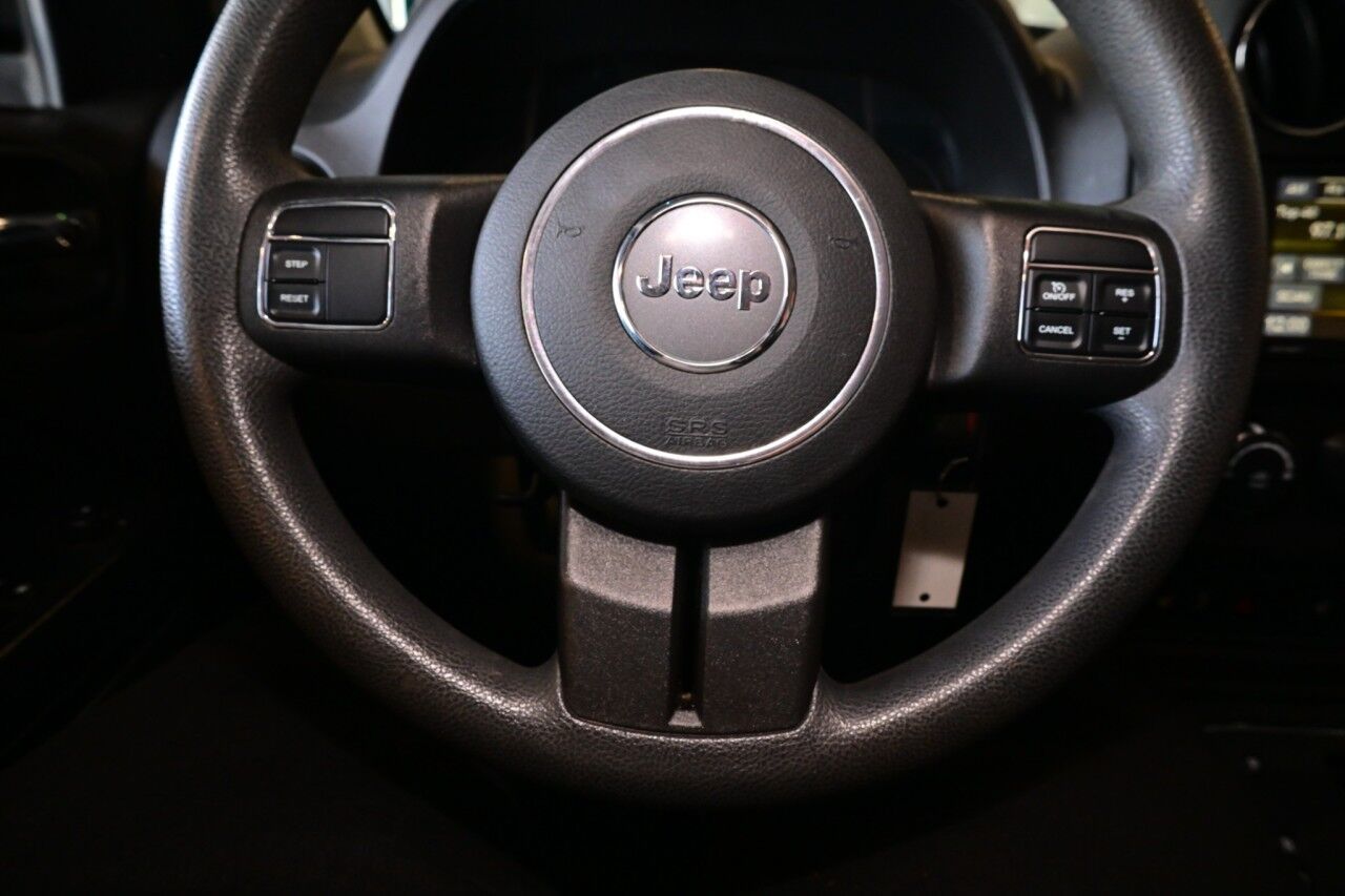 2015 Jeep Compass Altitude Edition, Power Value Pkg, Back-Up Camera, Bluetooth Springfield NJ