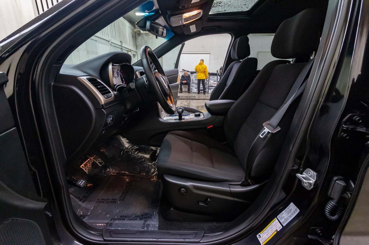 2015 Jeep Grand Cherokee 4x4 Laredo Nav Roof Red Deer AB