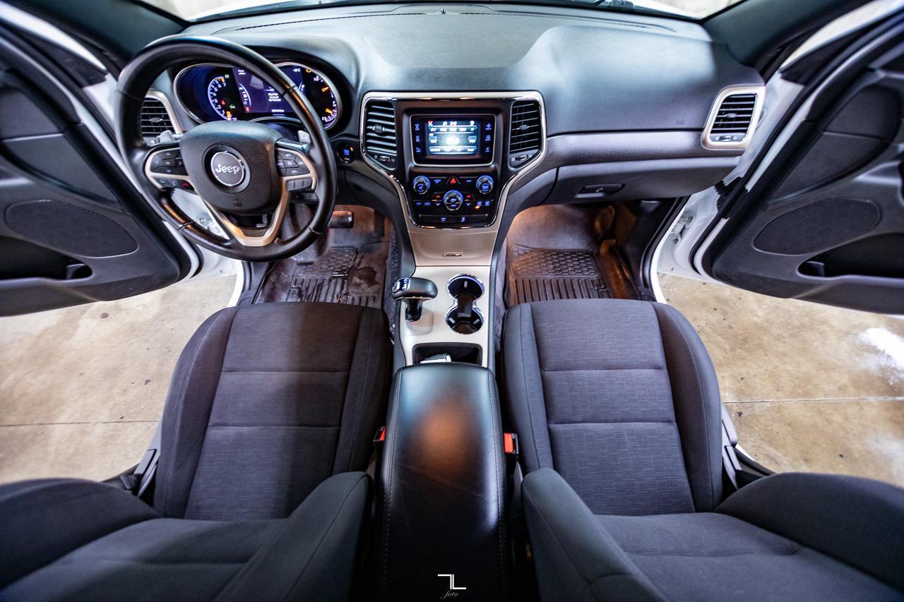 2015 Jeep Grand Cherokee 4x4 Laredo PSeat BCam Red Deer AB