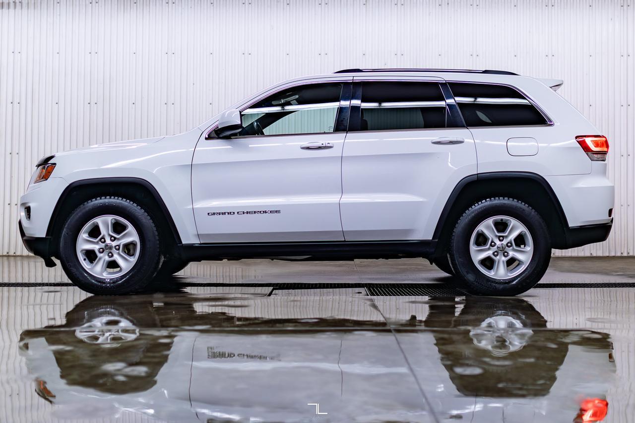2015 Jeep Grand Cherokee 4x4 Laredo PSeat BCam Red Deer AB