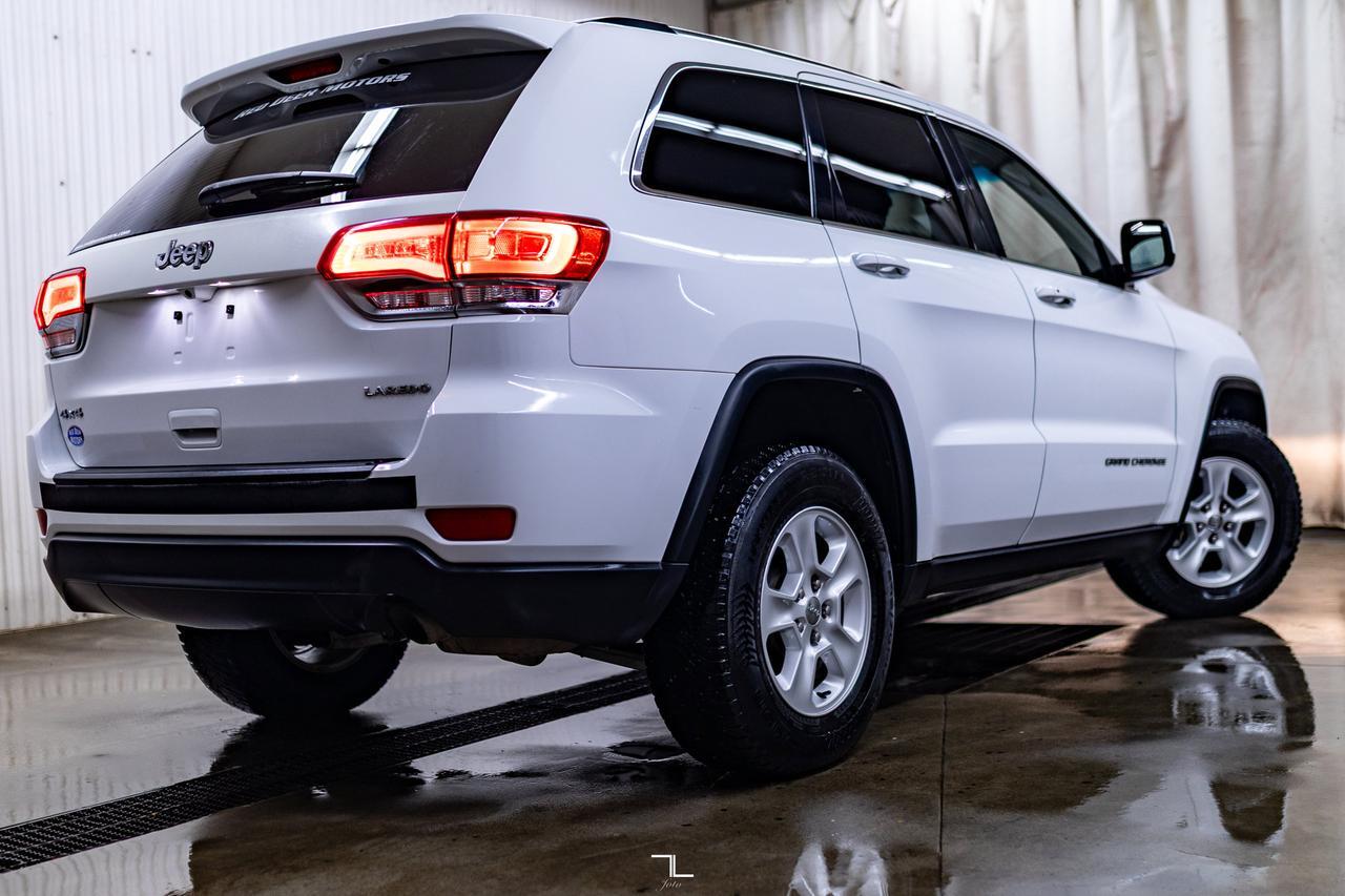 2015 Jeep Grand Cherokee 4x4 Laredo PSeat BCam Red Deer AB