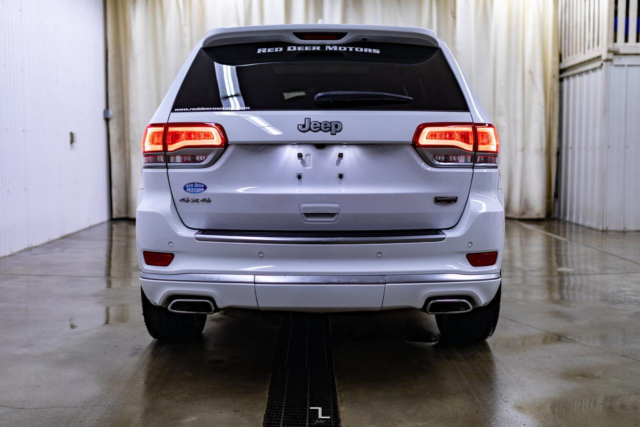 2015 Jeep Grand Cherokee 4x4 Summit Leather Roof Nav BCam Red Deer AB