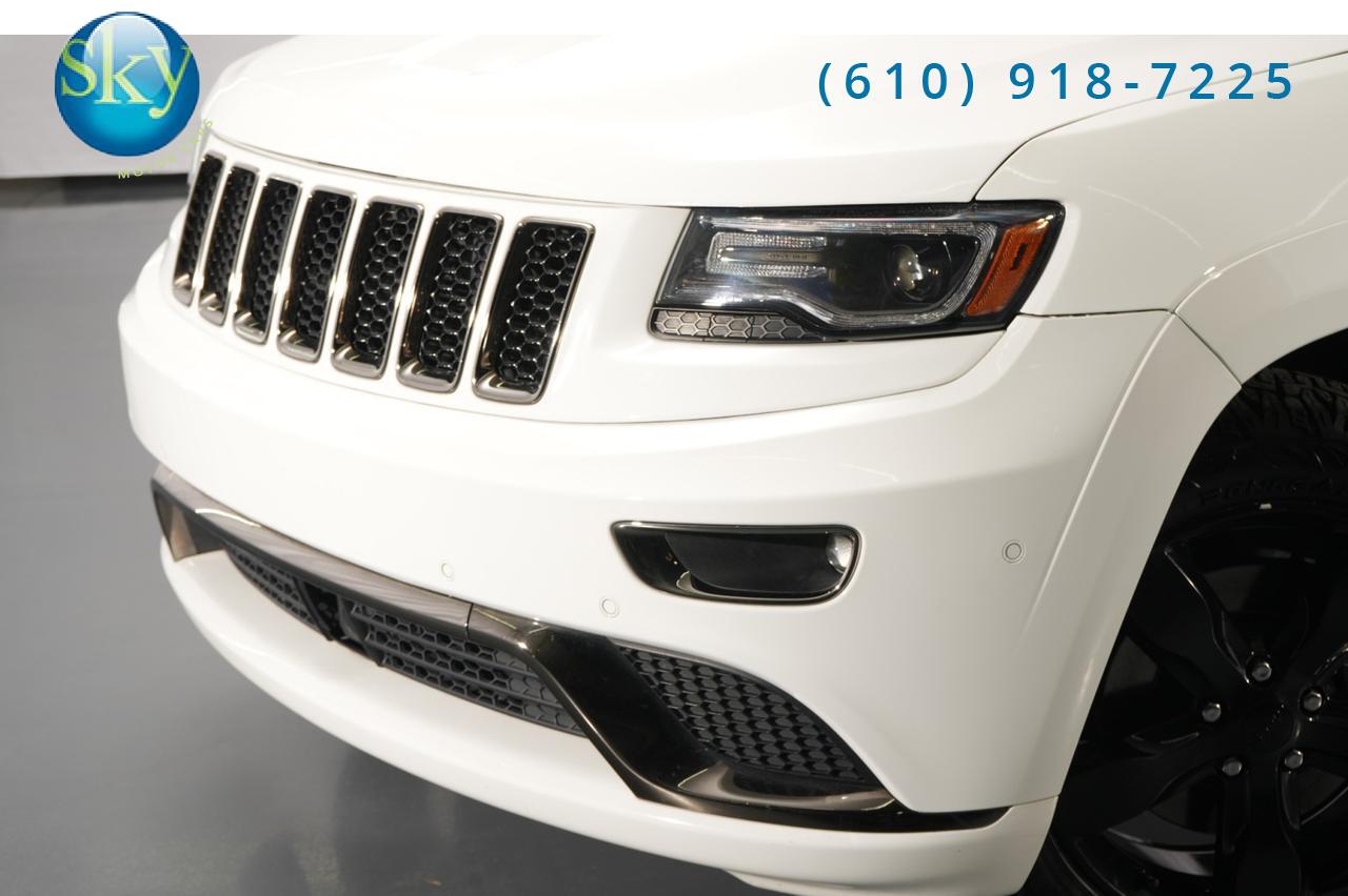 2015 Jeep Grand Cherokee High Altitude V8 Hemi Rear DVD