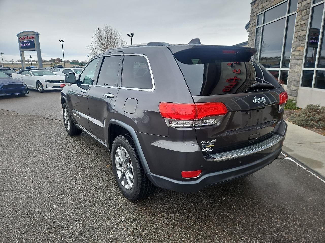 2015 Jeep Grand Cherokee Limited photo 3