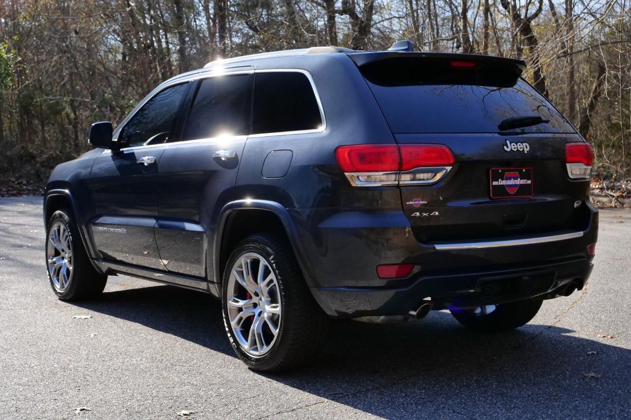 2015 Jeep Grand Cherokee Overland 4WD / 5.7L V8 / Cooled Seats / PANO Sunroof! Lincolnton NC