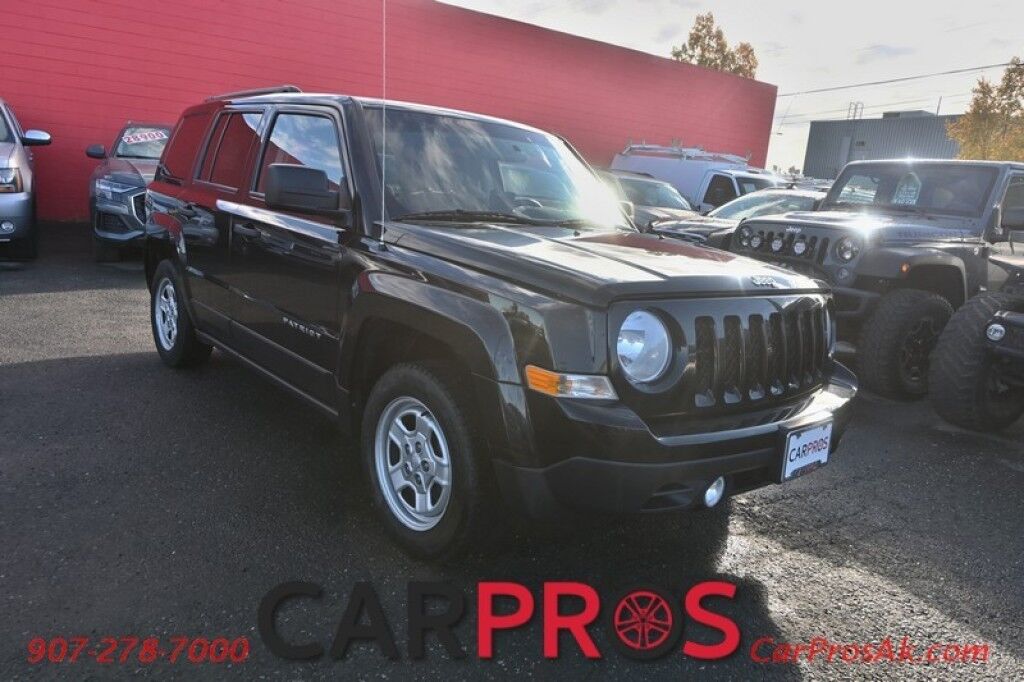 2015 Jeep Patriot Sport - 2.0L 4 Cyl - 5 Speed Manual - Premium Cloth Seats - Cruise Control - Fog Lights - Aftermarket Kenwood Stereo - Aftermarket Back Up Camera - Low Miles - 30 MPG Anchorage AK