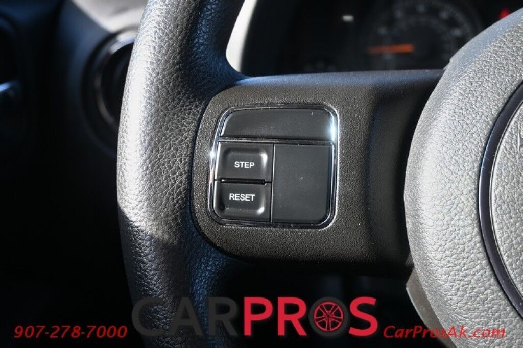 2015 Jeep Patriot Sport - 2.0L 4-Cyl - 5 Speed Manual - Premium Cloth Seats - Cruise Control - Fog Lights - Low Miles Anchorage AK