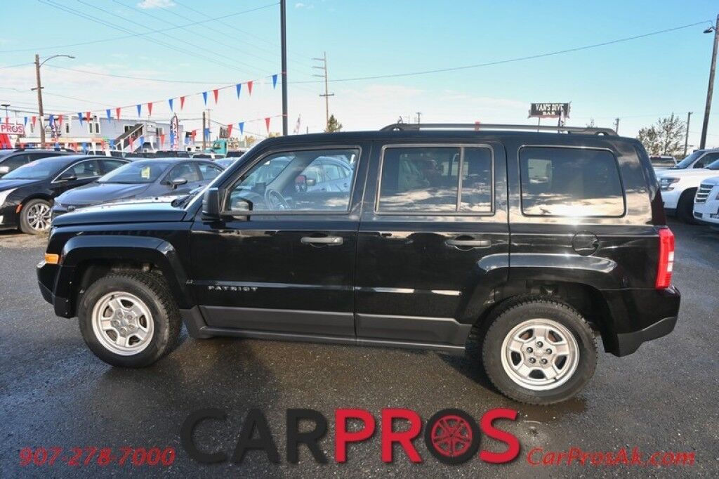 2015 Jeep Patriot Sport - 2.0L 4-Cyl - 5 Speed Manual - Premium Cloth Seats - Cruise Control - Fog Lights - Low Miles Anchorage AK