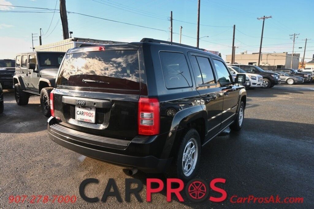 2015 Jeep Patriot Sport - 2.0L 4-Cyl - 5 Speed Manual - Premium Cloth Seats - Cruise Control - Fog Lights - Low Miles Anchorage AK